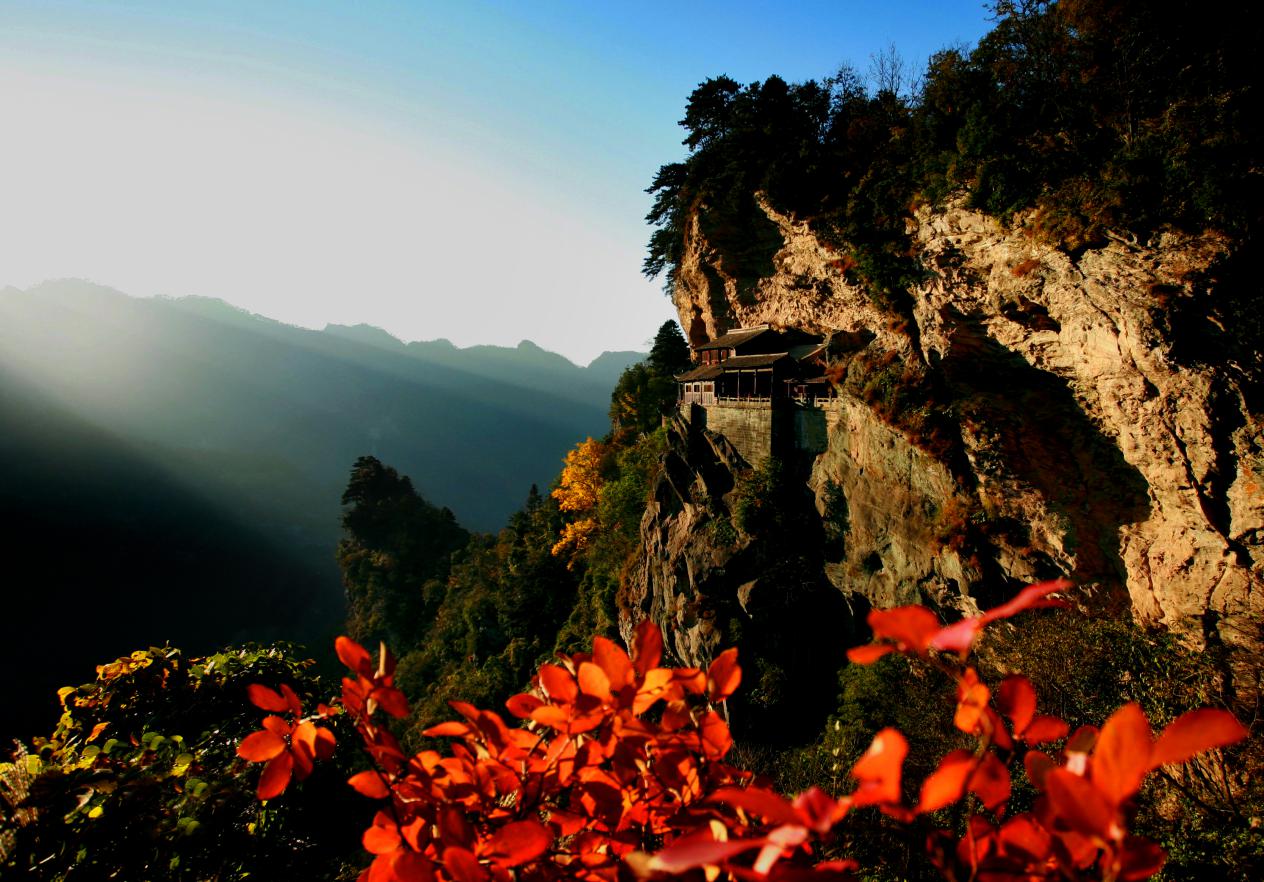 说明: 14南岩秋景(摄影:卢家亮)